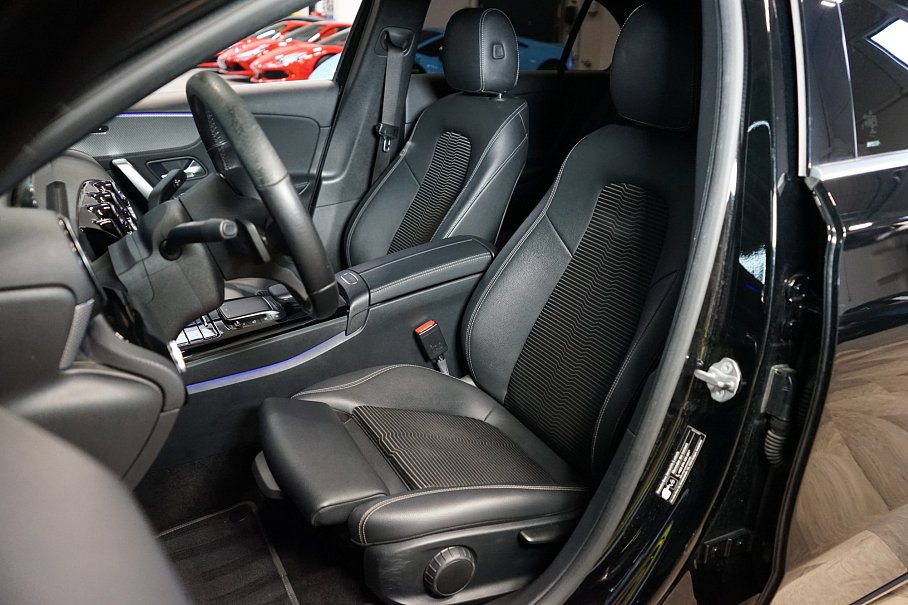 Mercedes-Benz Třída A 180d