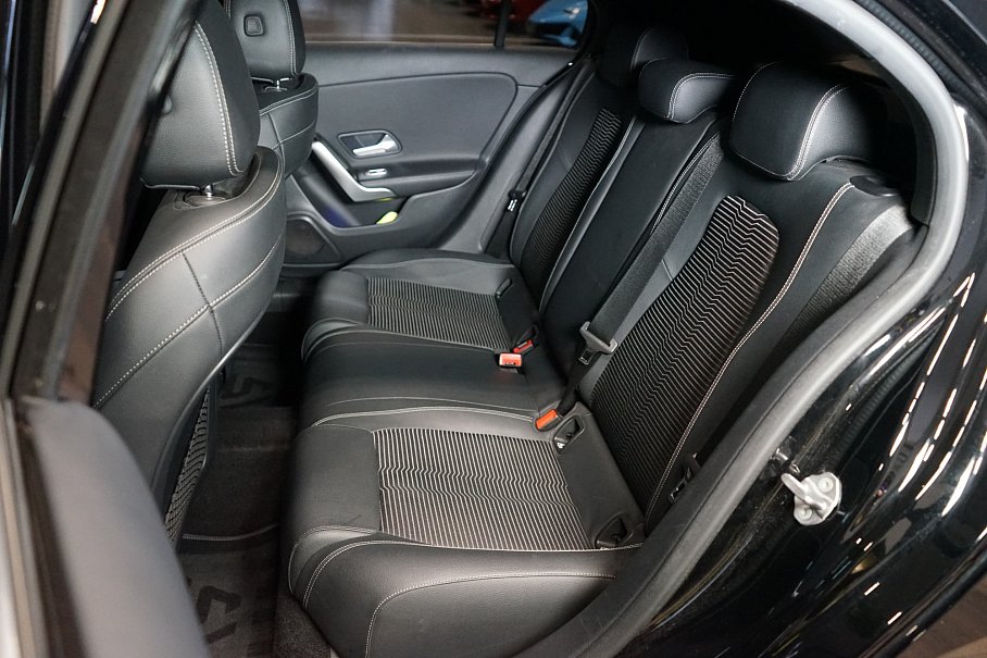 Mercedes-Benz Třída A 180d