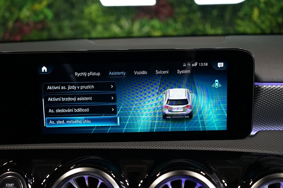 Mercedes-Benz Třída A 180d