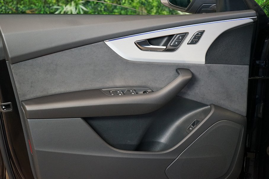 Audi Q8 50 TDI quattro