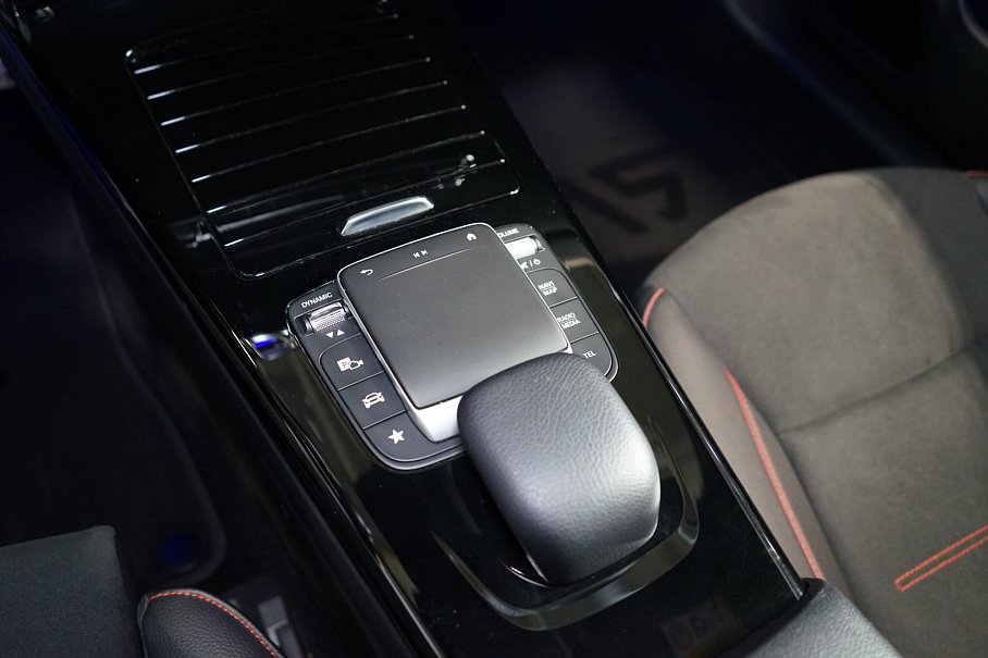 Mercedes-Benz CLA 200d