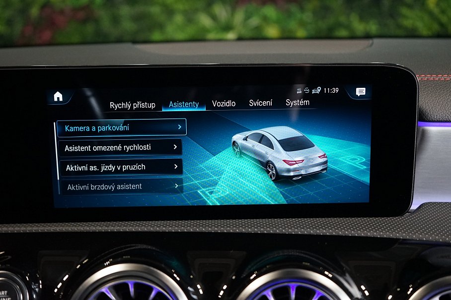 Mercedes-Benz CLA 200d