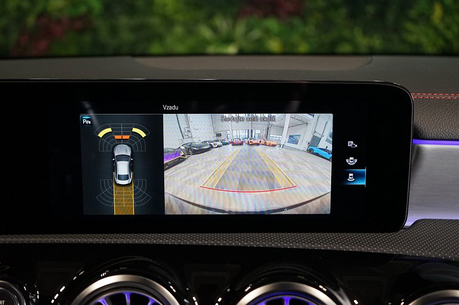 Mercedes-Benz CLA 200d