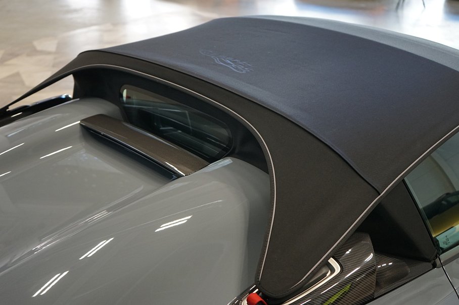 Porsche 718 Spyder RS Weissach