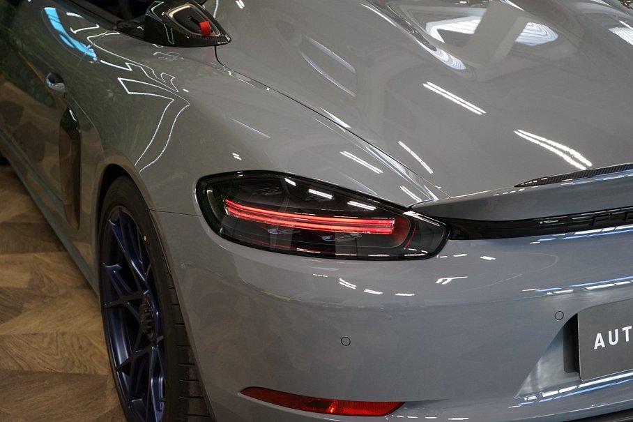 Porsche 718 Spyder RS Weissach