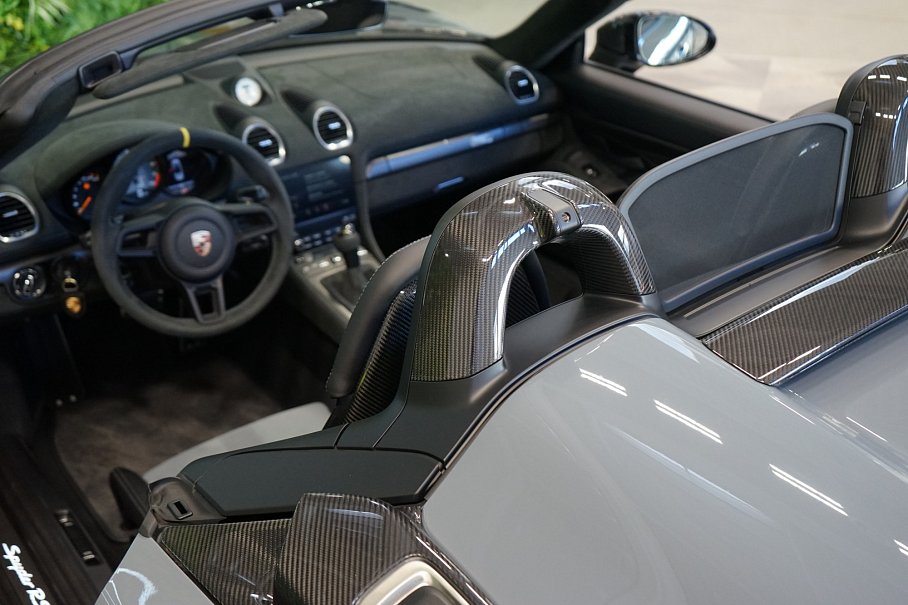 Porsche 718 Spyder RS Weissach