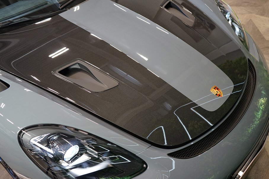 Porsche 718 Spyder RS Weissach