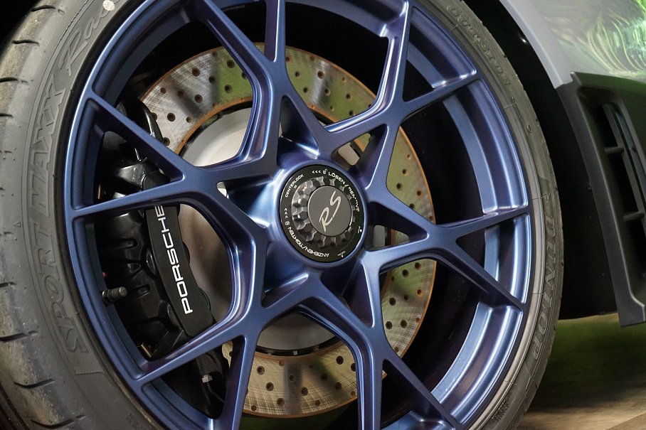 Porsche 718 Spyder RS Weissach