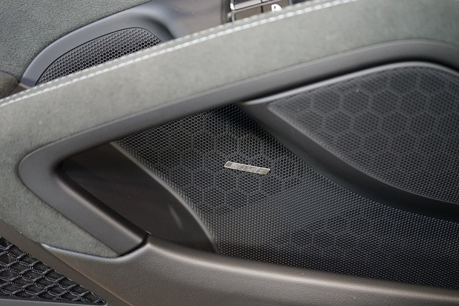 Porsche 718 Spyder RS Weissach