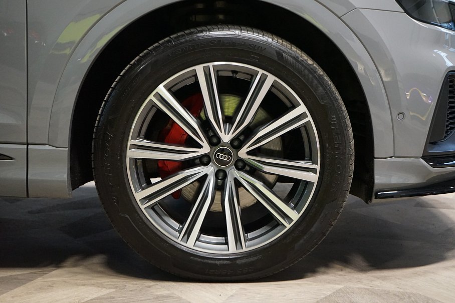 Audi Q8 55 TFSI quattro