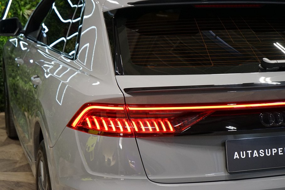 Audi Q8 55 TFSI quattro