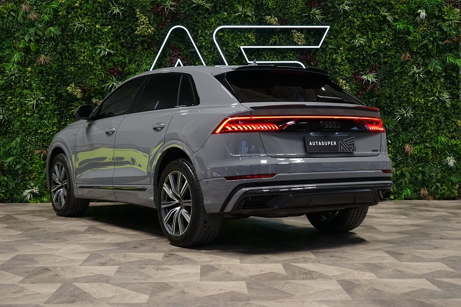 Audi Q8 55 TFSI quattro