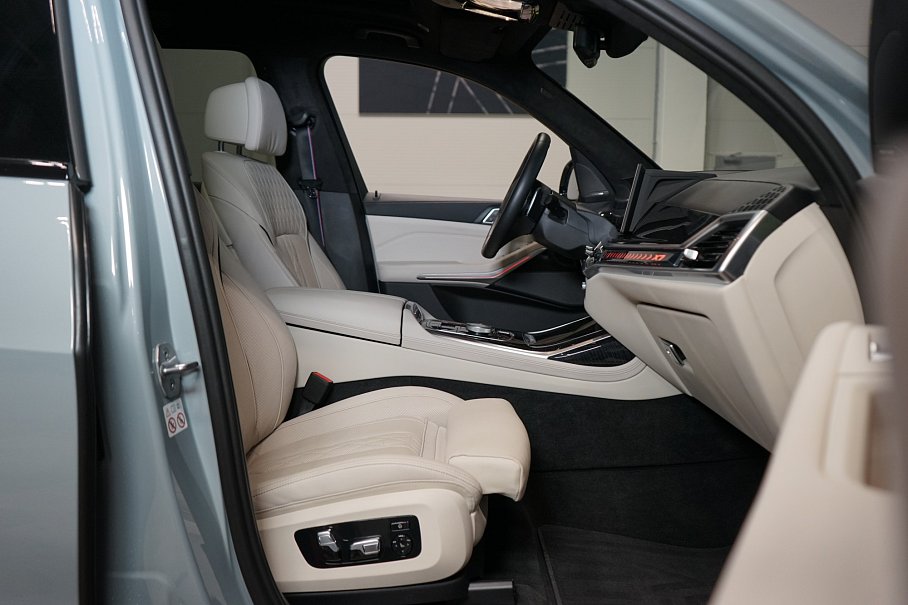 BMW X7 40i xDrive