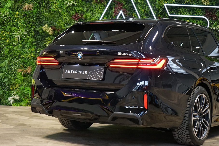 BMW Řada 5 540d xDrive Touring