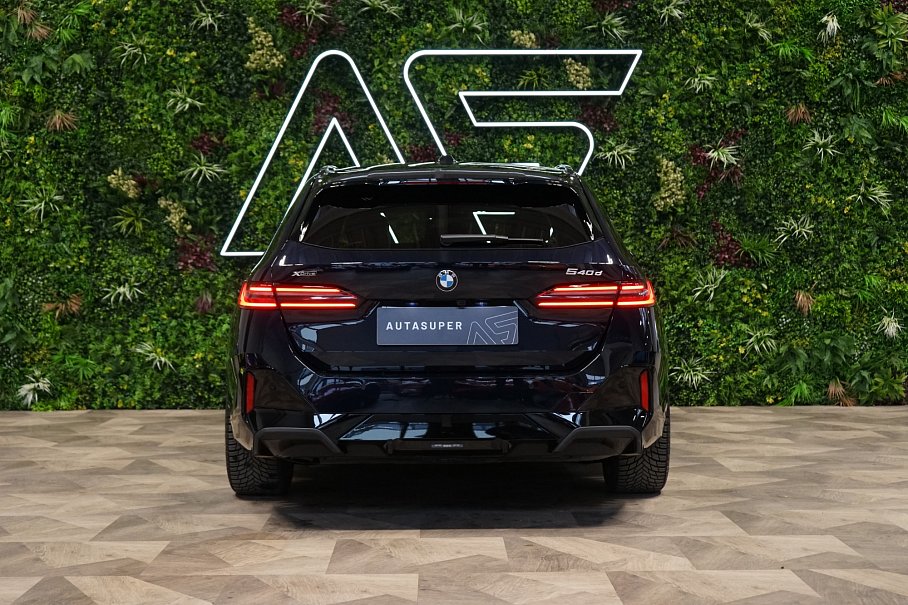 BMW Řada 5 540d xDrive Touring