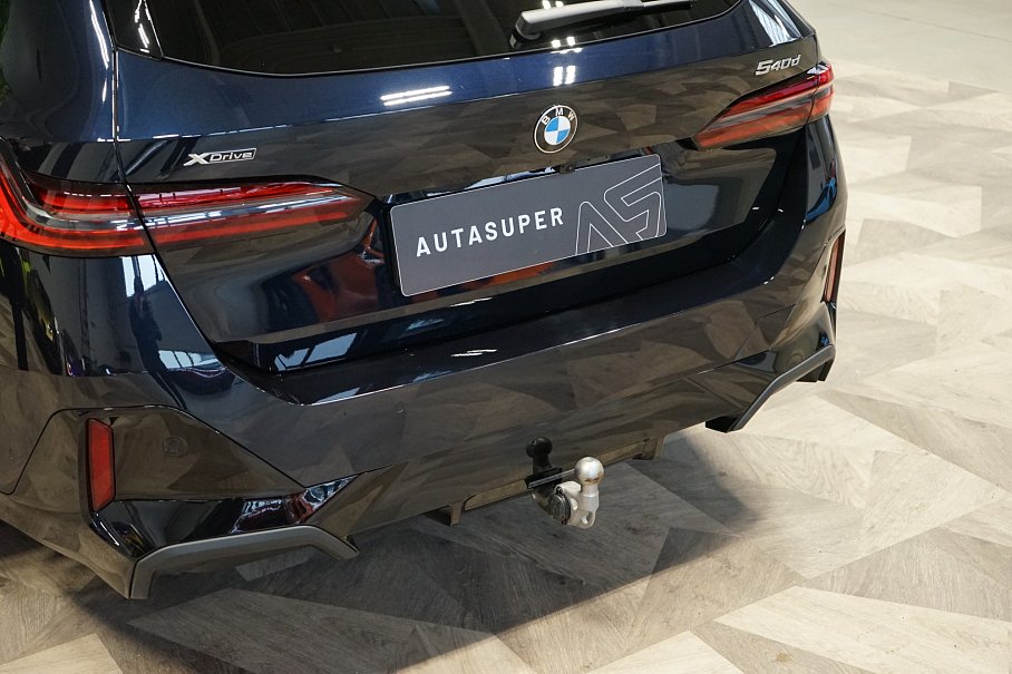 BMW Řada 5 540d xDrive Touring