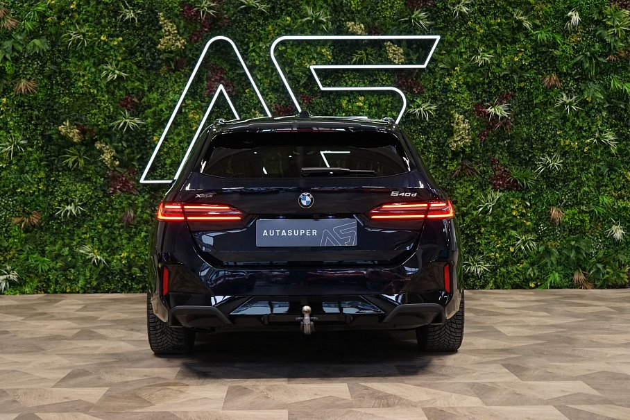BMW Řada 5 540d xDrive Touring