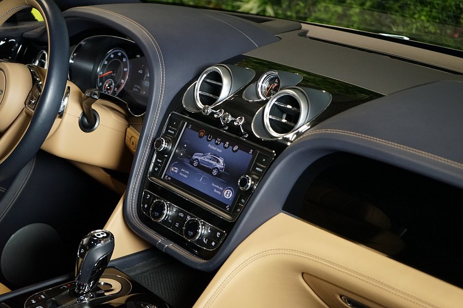 Bentley Bentayga W12