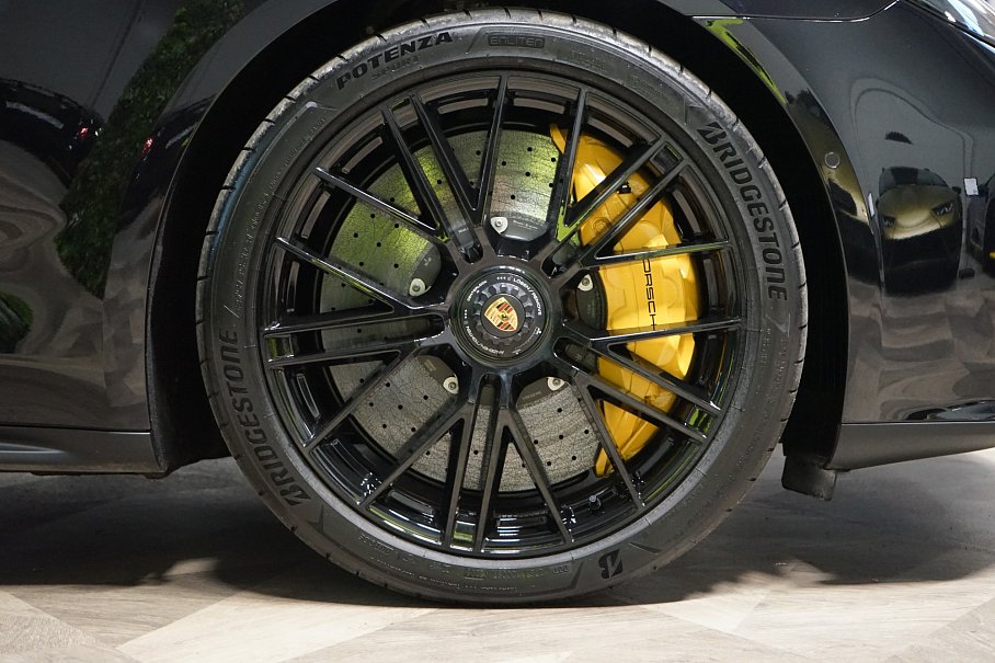 Porsche Panamera GTS