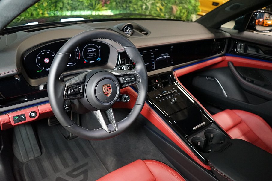 Porsche Panamera GTS