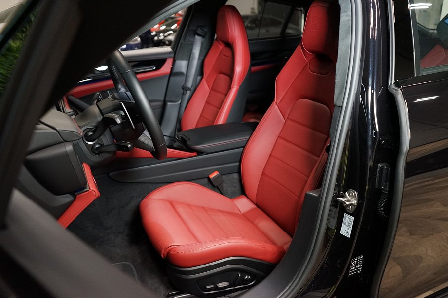 Porsche Panamera GTS