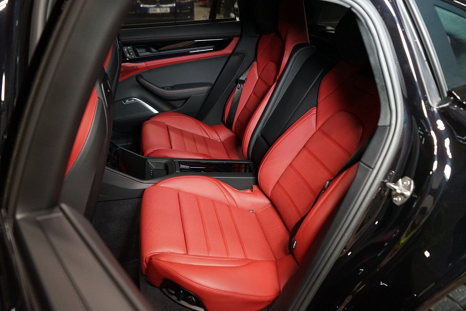 Porsche Panamera GTS