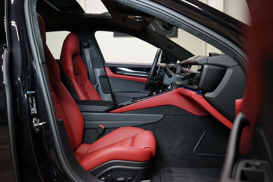 Porsche Panamera GTS