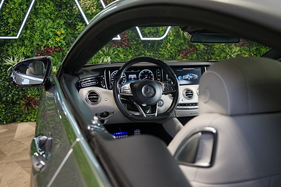 Mercedes-Benz Třída S 500 4Matic Coupé