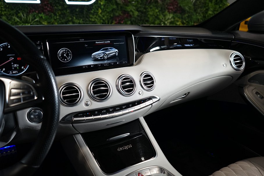 Mercedes-Benz Třída S 500 4Matic Coupé