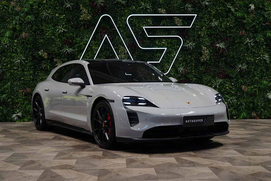 Porsche Taycan GTS Sport Turismo