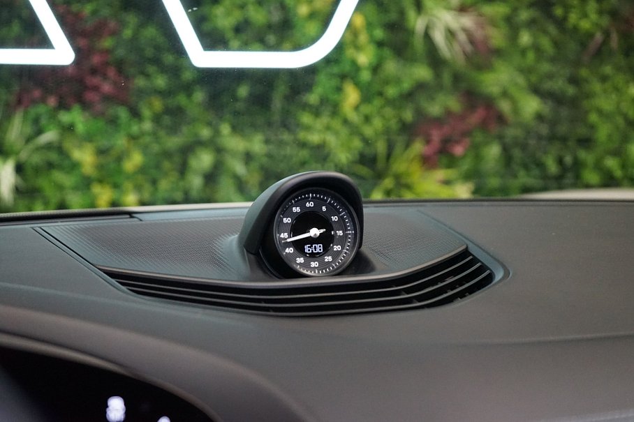 Porsche Taycan GTS Sport Turismo