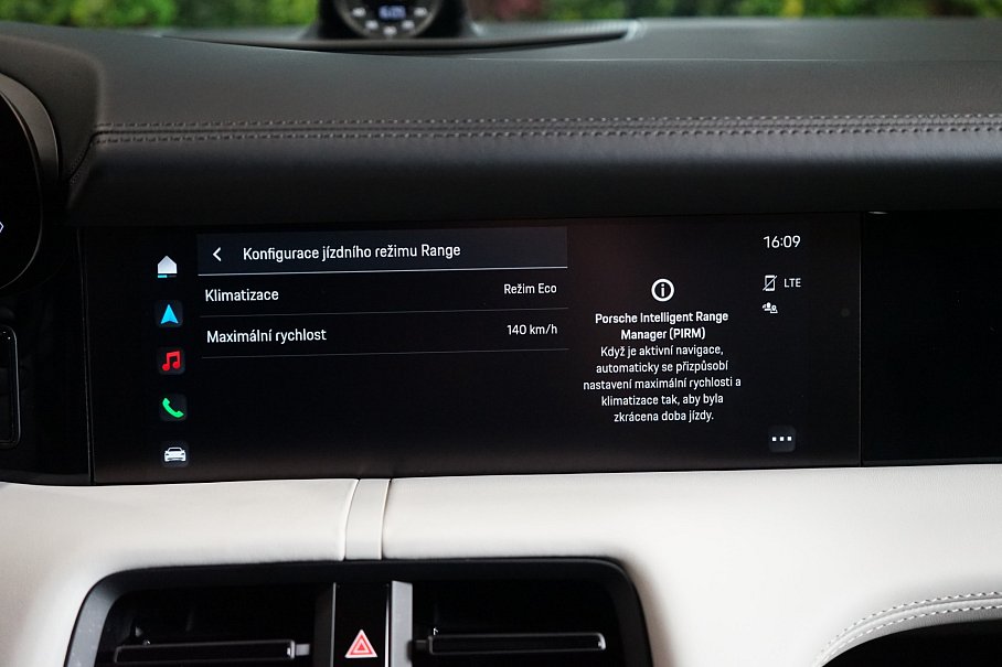 Porsche Taycan GTS Sport Turismo