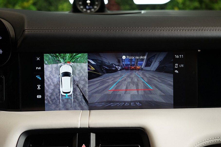 Porsche Taycan GTS Sport Turismo