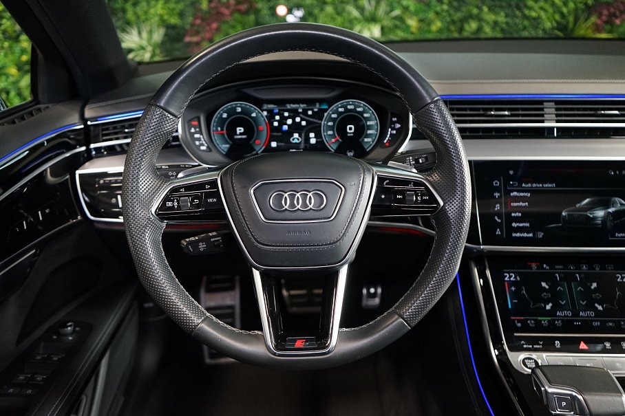 Audi A8 50 TDI quattro