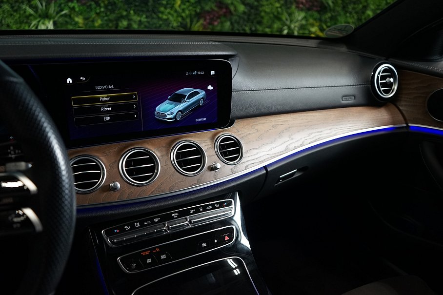 Mercedes-Benz Třída E 400d 4Matic