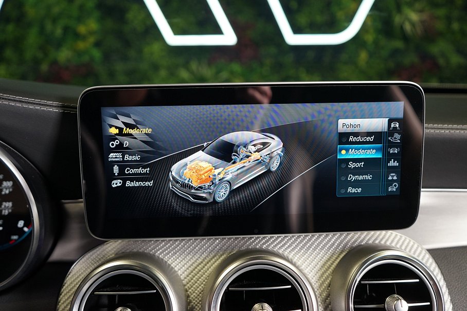 Mercedes-Benz Třída C 63s AMG