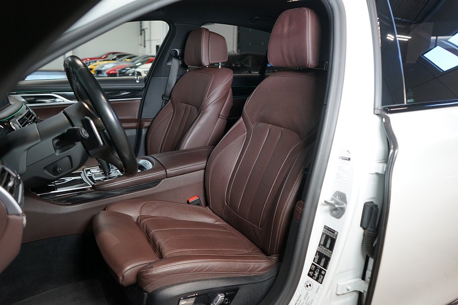 BMW Řada 7 40d xDrive