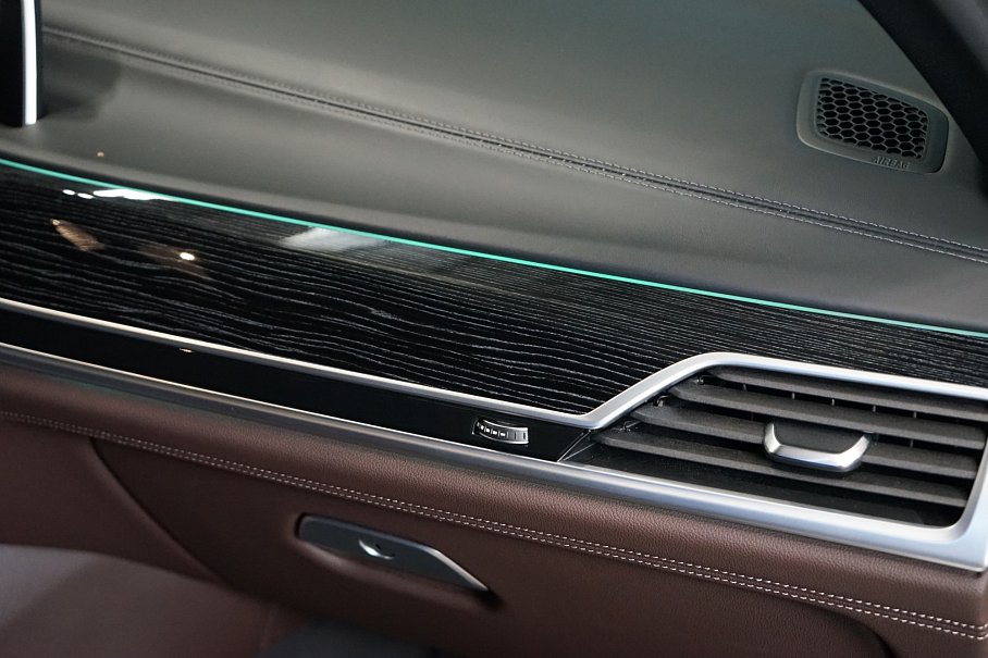 BMW Řada 7 40d xDrive