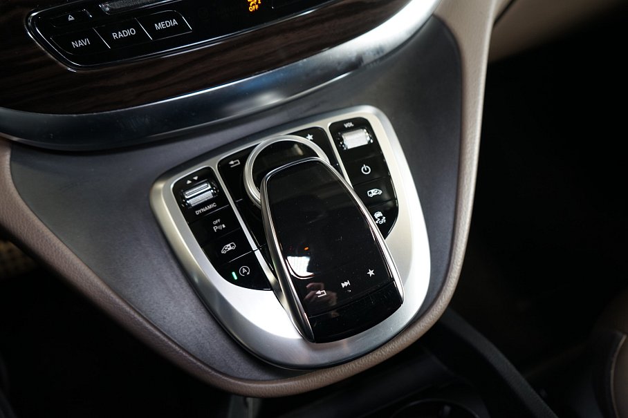 Mercedes-Benz Třída V 300d 4Matic Long