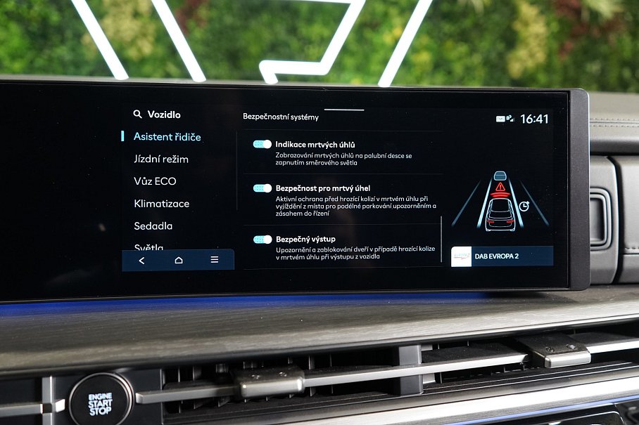 Hyundai Santa Fe 1.6 TGDI HEV