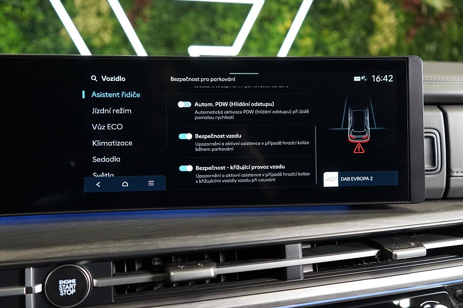 Hyundai Santa Fe 1.6 TGDI HEV