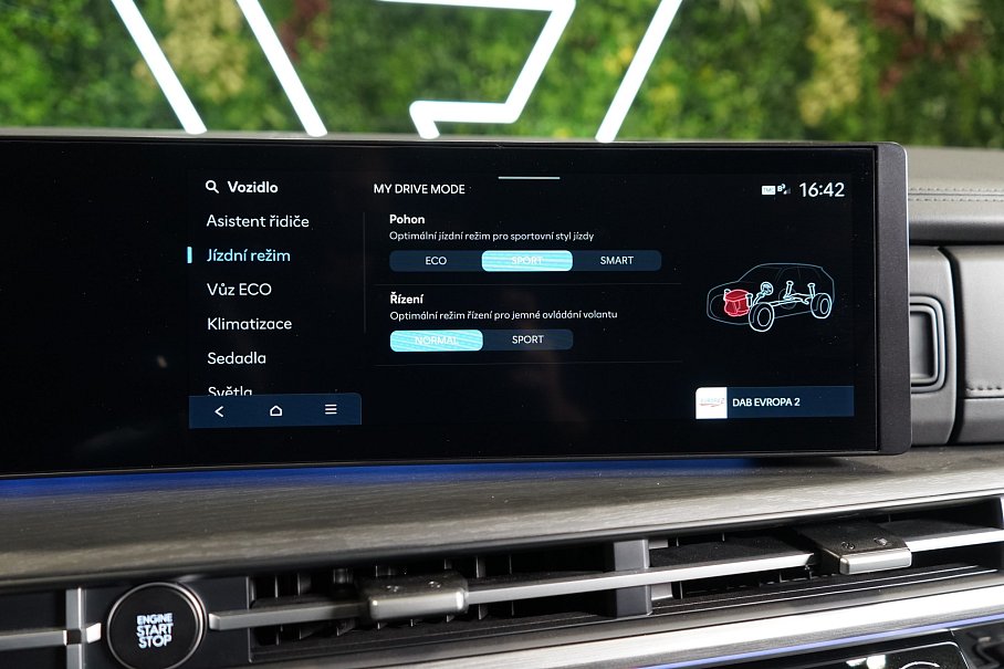 Hyundai Santa Fe 1.6 TGDI HEV