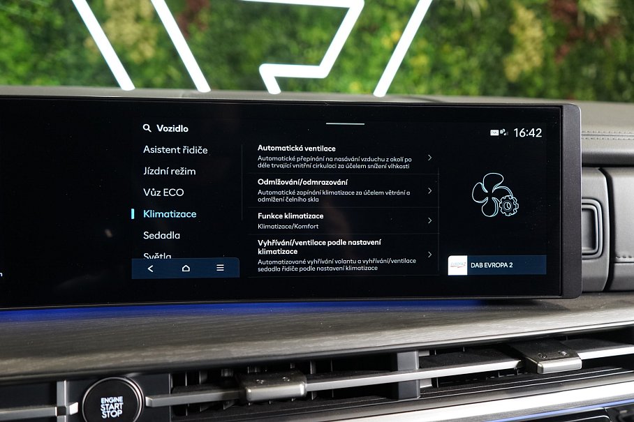 Hyundai Santa Fe 1.6 TGDI HEV