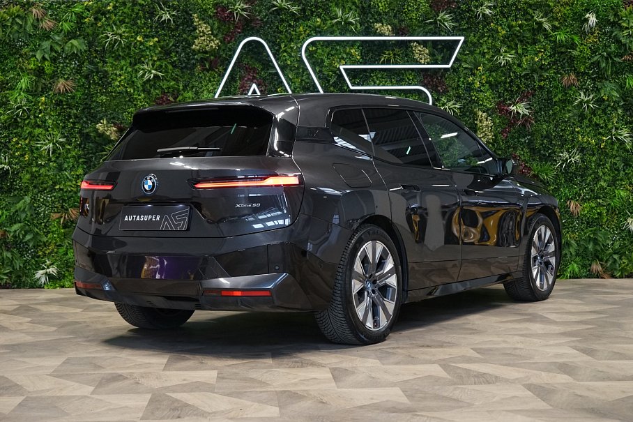 BMW IX xDrive 50