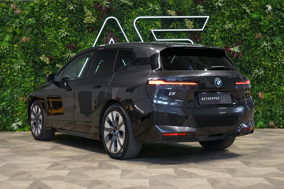 BMW IX xDrive 50
