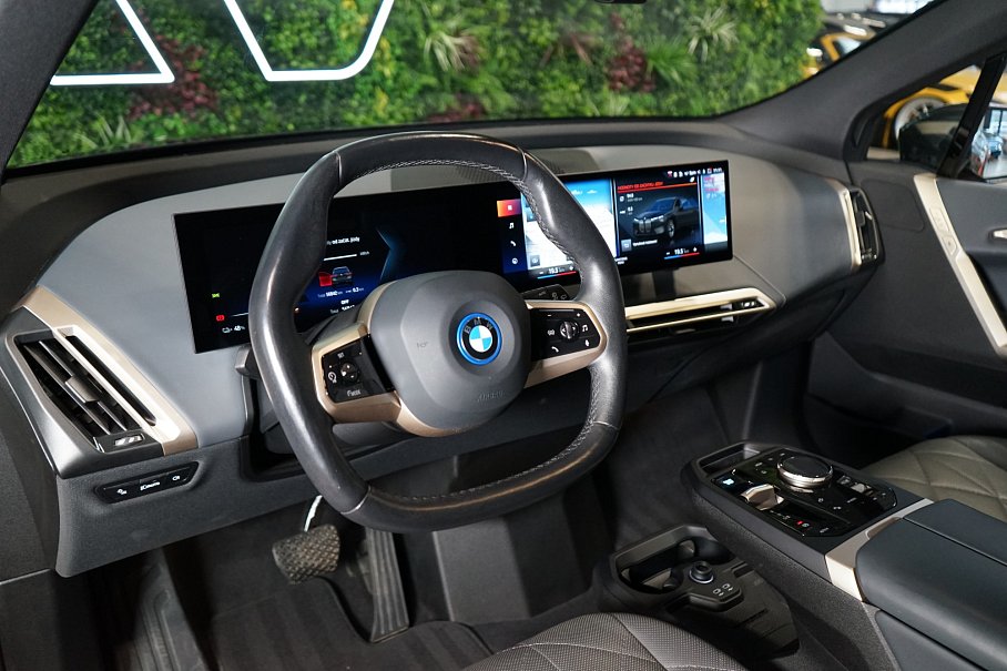 BMW IX xDrive 50