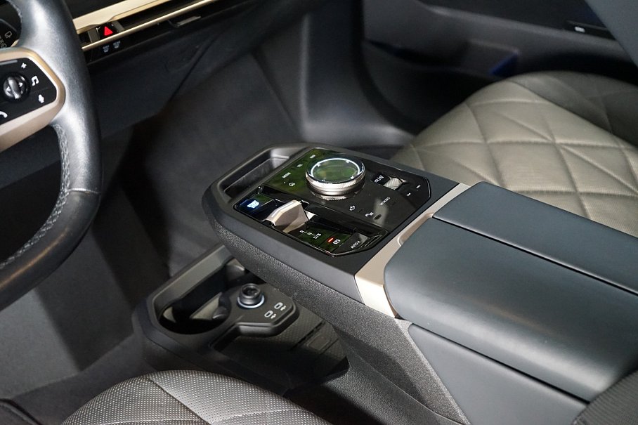 BMW IX xDrive 50