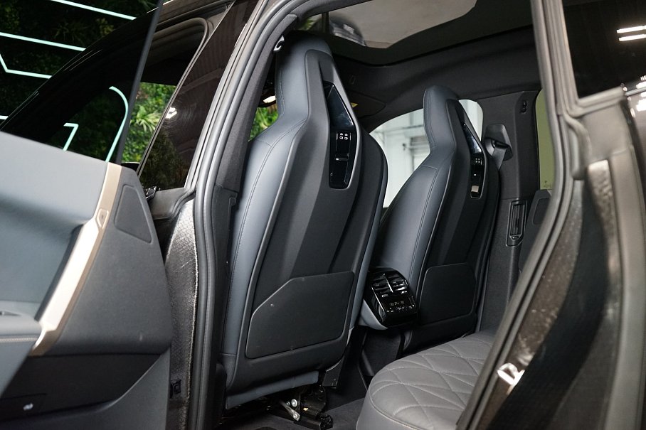 BMW IX xDrive 50