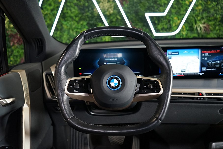 BMW IX xDrive 50