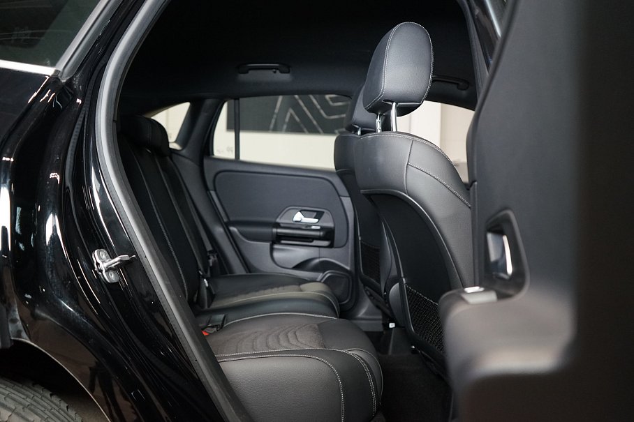 Mercedes-Benz GLA 180